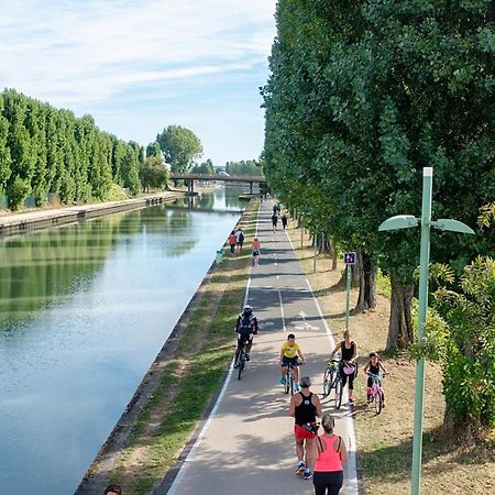 Cozy Cottage Paris Suburb! ボビニー エクステリア 写真