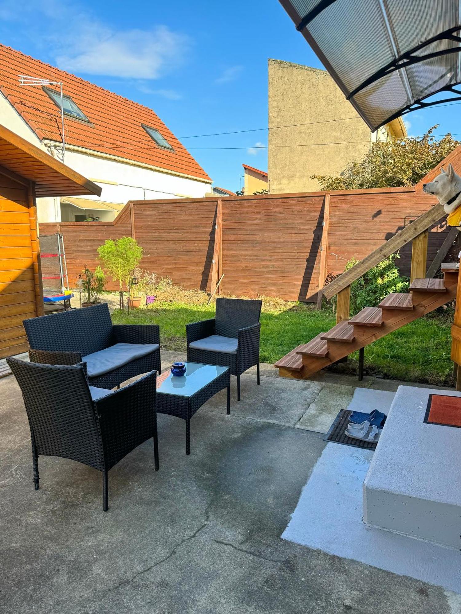 Cozy Cottage Paris Suburb! ボビニー エクステリア 写真